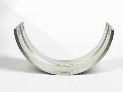 Vòng bi nào đòi hỏi phải sử dụng tay áo trục? 